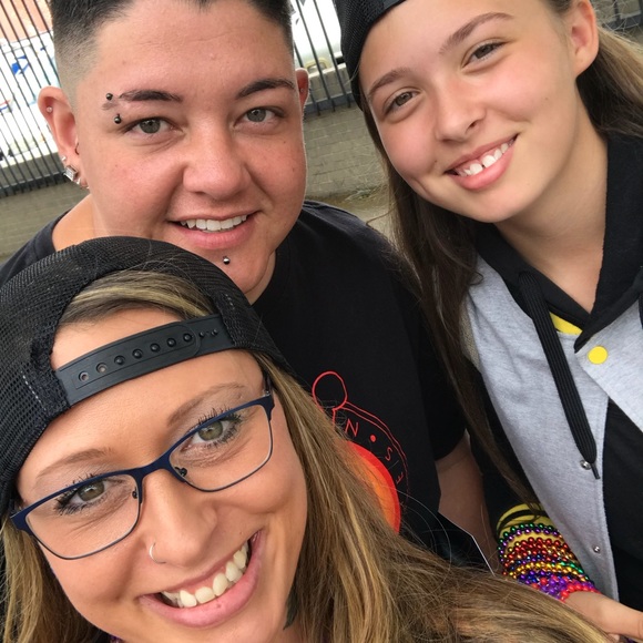 Meet your Posher, Christina - Picture 6 of 12